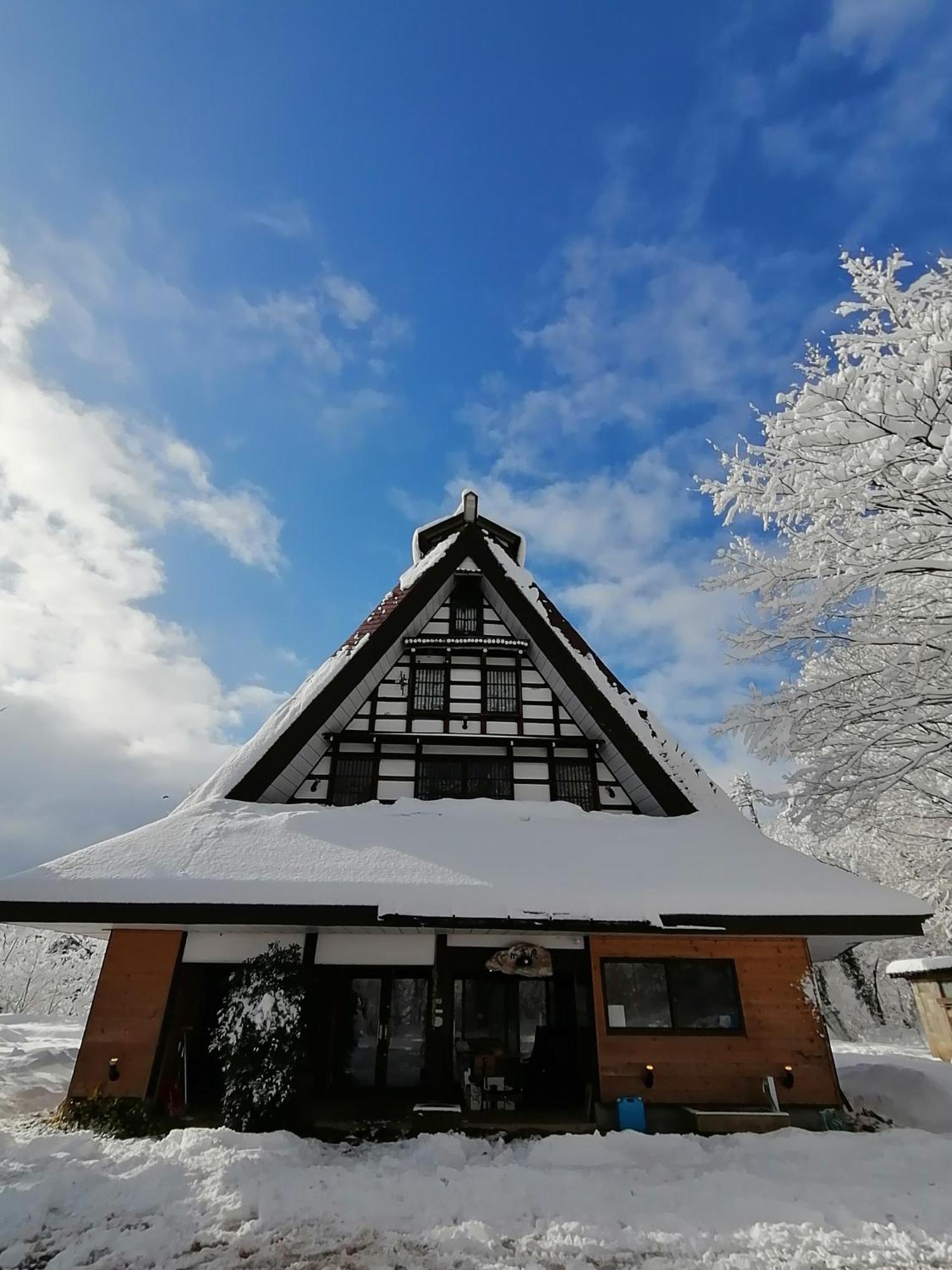 Guesthouse Kazura Nanto Exterior photo